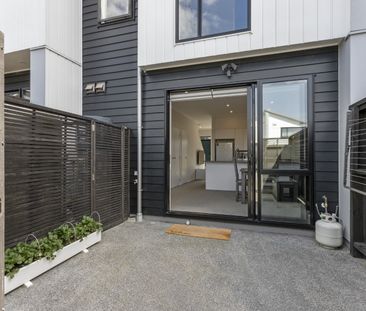 54 Nugget Avenue, Hobsonville, Auckland - Photo 1