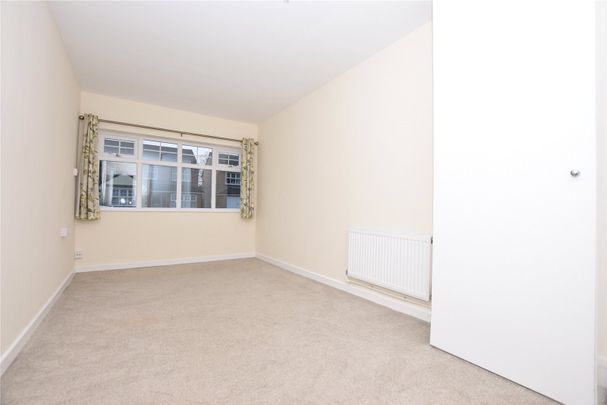 63, Boothroyd Drive, Leeds, West Yorkshire, LS6 2SL - Photo 1