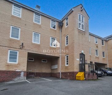 Silks Way, Braintree - Photo 1