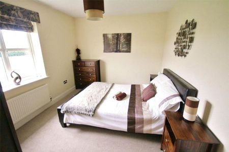 3 bedroom apartment to rent - Photo 5