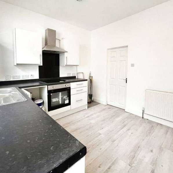 Priory Crescent, Southend-on-sea, Essex, SS2 - Photo 1