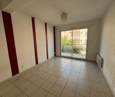 Location appartement 1 pièce, 24.00m², Nîmes - Photo 2