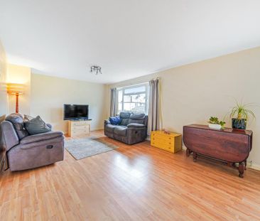 2 bedroom maisonette to rent - Photo 1