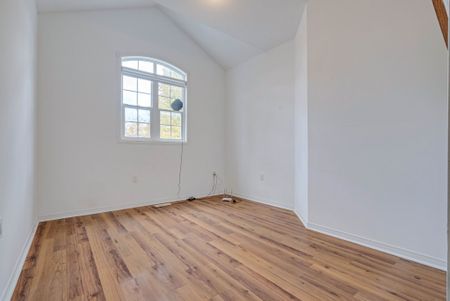 For Lease - 548 ABERFOYLE Circle, Kanata, Ontario - Photo 3