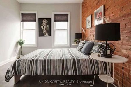 For Lease - 1412 Queen Street Unit# Upper, Toronto, Ontario - Photo 2