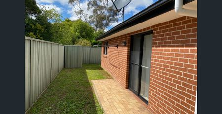 LOW MAINTENANCE LIVING! - Photo 4