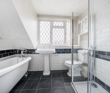 3 bedroom semi-detached house to rent - Photo 3