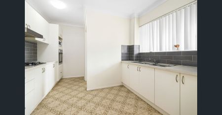 Effortless Living in a Bright & Beautiful Parramatta Sanctuary - Photo 3