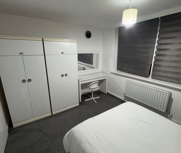 1 Bed Flat, Shaftesbury Point, E13 - Photo 6