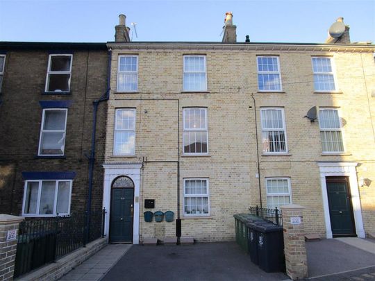 1 bedroom flat to rent - Photo 1