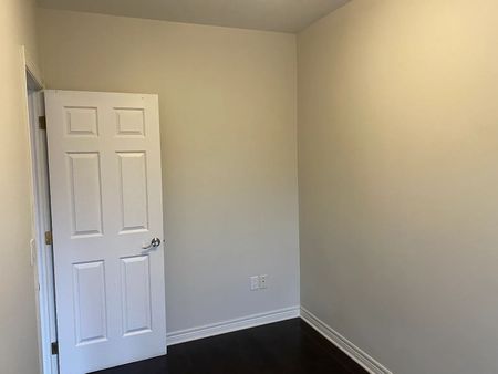 For Lease - 322 Queen Street Unit# Unit 2/2nd Floor, Hamilton, Ontario - Photo 4