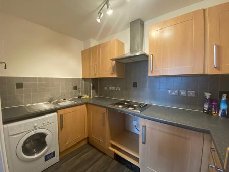 2 bedroom apartment to rent - Photo 4