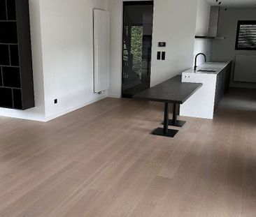 Villa te huur in Lanaken voor € 2.600 met 4 slaapkamers - Foto 1