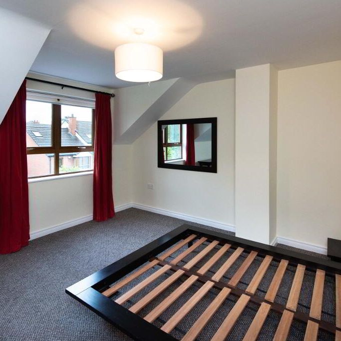 19 Redwood Dale, Redwoods, Dunmurry, Belfast, BT17 9RL - Photo 1