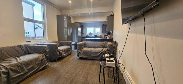 6 bedroom house share to rent - Photo 1