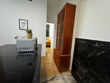 Calle Condes de Barcelona, Madrid, Community of Madrid 28019 - Photo 5