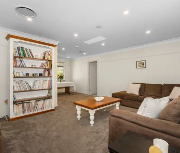 CHARMING LOCATION - LOVELY 4 BEDROOM HOME - Photo 1