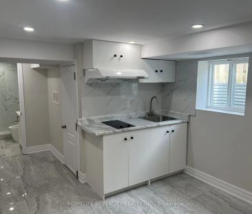 Detached Home For Lease | W9254233 - Photo 5