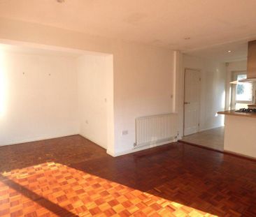 3 bedroom bungalow to rent - Photo 2