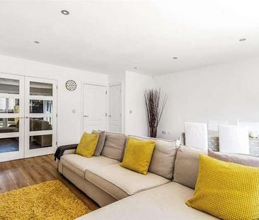 Four Oaks, Hurst Green, RH8 - Photo 3