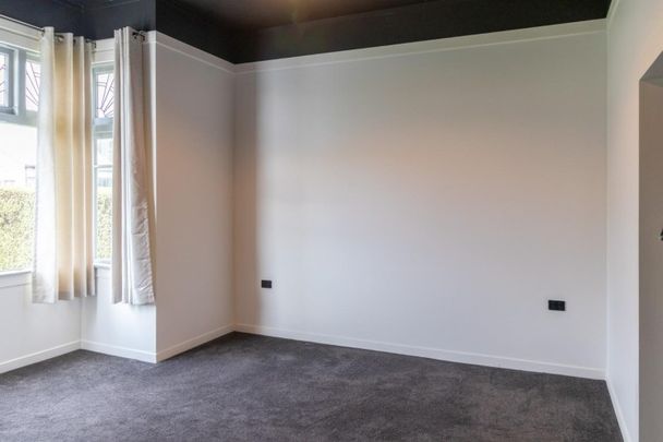 Modern Living in Strathern - Photo 1