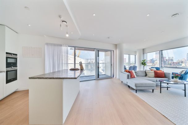 Available from Now - 3 Bed Apartment, Furnished - Photo 1