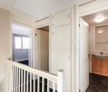 2 bedroom maisonette to rent - Photo 6