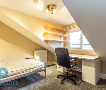 6 bed Semi-Detached House for Rent - Photo 6