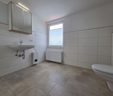 Traumhafte Obergeschosswohnung – modern, lichtdurchflutet und nur w... - Foto 1