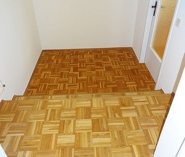 Gemütliche, geräumige und sonnige Mietwohnung mit neuer Küche und P... - Foto 4