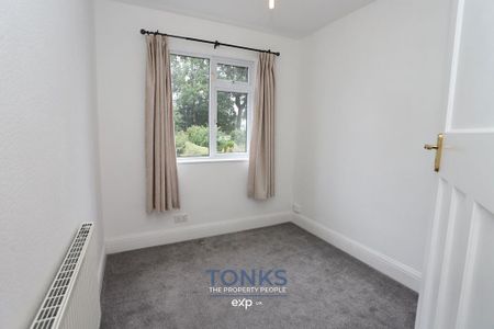 3 bedroom detached house to rent - Photo 4