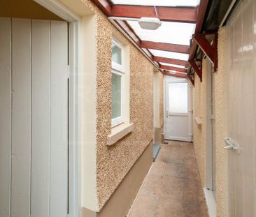 2 bedroom semi-detached house to rent - Photo 3