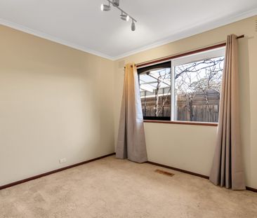SPACIOUS HOME IN THE HEART OF WERRIBEE - Photo 6