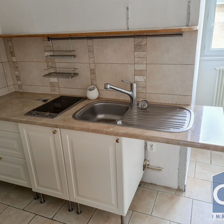 Location Appartement 1 pièce 38m² - Photo 1