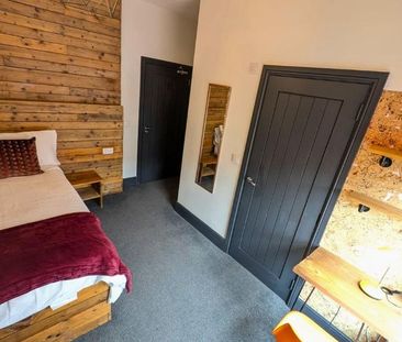 1 bedroom in a house share to rent - Photo 3