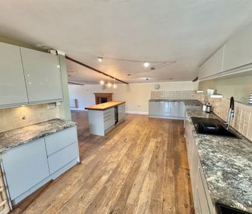 Bishops Lydeard, Taunton, Somerset - Photo 1