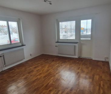 Västeråsvägen, Eskilstuna - Photo 2