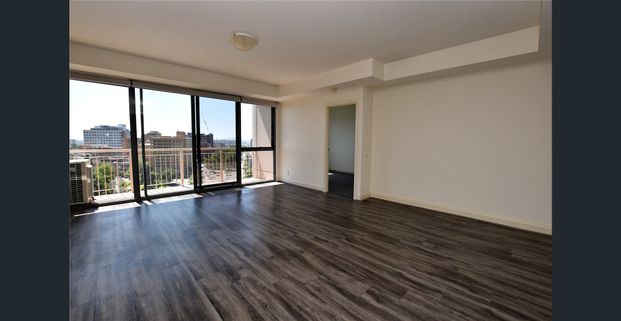 2 spacious bedroom apartment is a place to call home - Photo 1