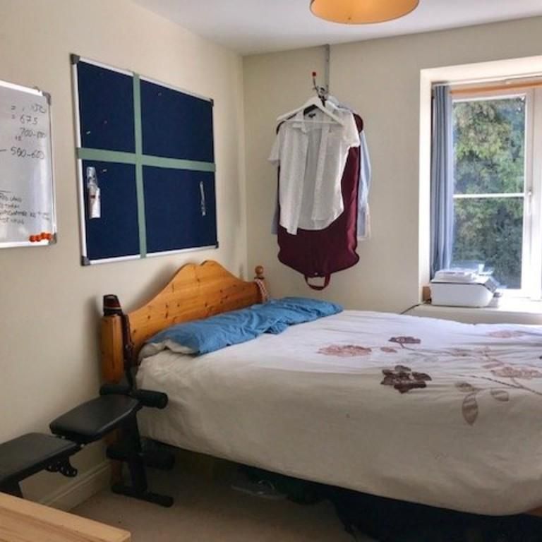 1 bedroom in a house share to rent - Photo 1