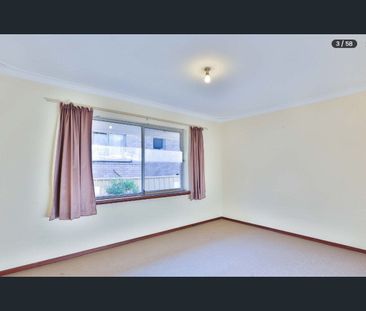 Easy living in the heart of Daglish - Photo 2