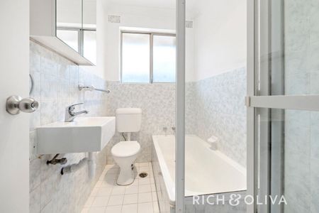 4/9 Denman Avenue, Wiley Park NSW 2195 - Townhouse For Rent | Domain - Photo 4