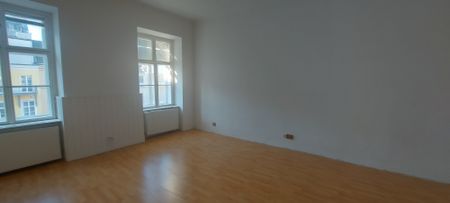 3-ZIMMER ALTBAUMIETWOHNUNG IN KREMS - Photo 4
