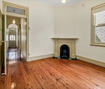 27 Lombard Street, - Photo 6