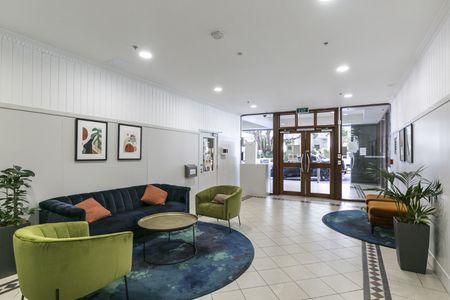 Quest Building Apartment - Photo 3