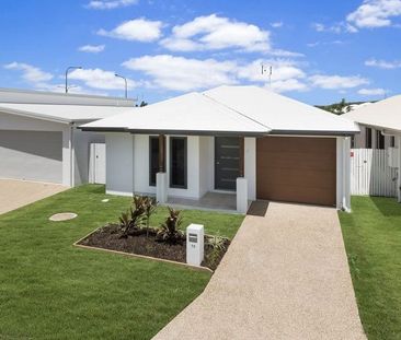 MODERN AND IMMACULATELY PRESENTED FAMILY HOME - Photo 6