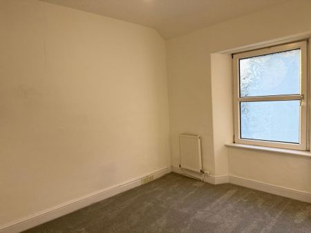 4 bedroom terraced house to rent - Photo 5