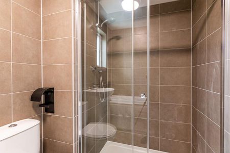 7 bedroom flat share to rent - Photo 4