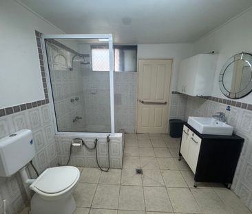 23 Lawson Street, Fairfield NSW 2165 - House For Rent | Domain - Photo 4
