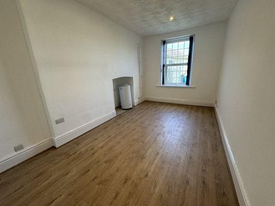 11A College Street, Ammanford, SA18 - Photo 1