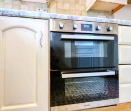 2 BEDROOM House - Mid Terrace - Photo 5